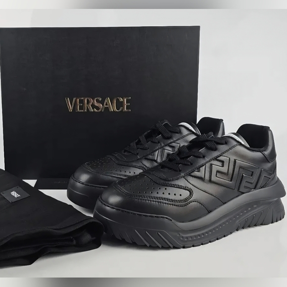 Versace Odissea Greca Black Leather Low Top Sneakers (Unisex) WMNS 9 Men's US 7 - Picture 1 of 6